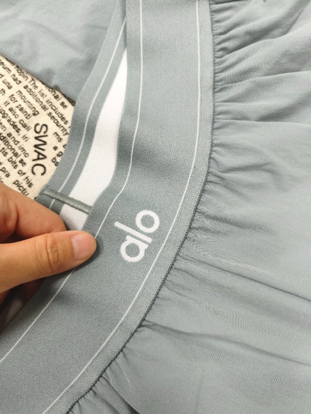 NWT🎉Steel Grey Alo Yoga Suit Up Trouser Relaxed Pants Clean Girl Style😉Regular - Picture 3 of 7